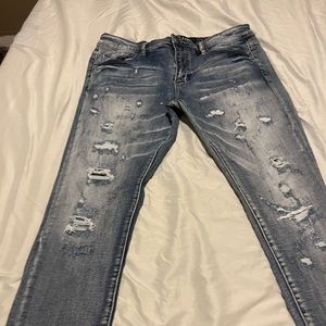 RIPPED JEANS SIZE 36